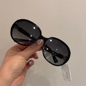 CHANEL BLACK SUNGLASSES